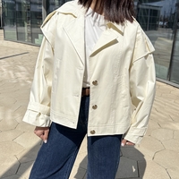 ג׳קט Cape Shoulder