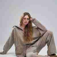 חליפת סריג היילי