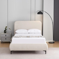 מיטה וחצי למזרן 120×190 מרופדת בד רחיץ 3D עם רגלי ברזל דגם קורין קרם