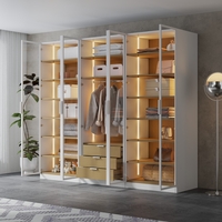 ארון בגדים 6 דלתות זכוכית עם תאורת LED רוחב 240 סדרת איטליה דגם רומא לבן משולב עץ טבעי | מבית WOODY