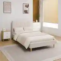 מיטה זוגית מרופדת עם ראש מיטה מעוצב דגם לידור קרם