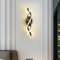 סליל קיר | גוף תאורה קיר מודרני בעיצוב סליל מפותל