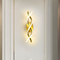 סליל קיר | גוף תאורה קיר מודרני בעיצוב סליל מפותל