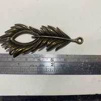 תליון נוצה בציפוי פליז מושחר (36)