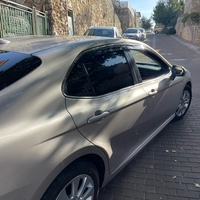 מגני רוח עם פס ניקל לטויוטה קאמרי 2018-2024