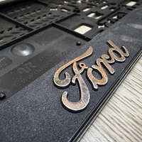 זוג מסגרות ללוחית רישוי עם סמל פורד