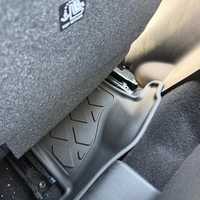 שטיחי 3D למיצובישי אאוטלנדר 2022 ומעלה (3 שורות)