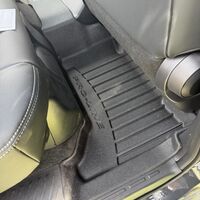 שטיחי 3D לטויוטה לנד קרוזר 2025 ומעלה (3 חלקים) Proline