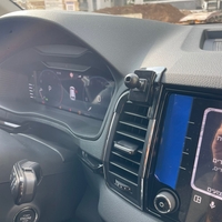 מעמד לטלפון תואם מקור לסקודה קארוק 2017 ומעלה