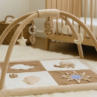 אוניברסיטה ומשטח פעילות לתינוק - ספארי מרובע Nuni