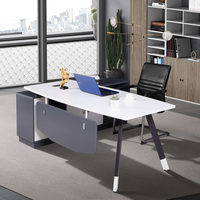 שולחן מנהלים מעוצב שלוחה צד ימין דגם שחר Shachar | מבית WOODY