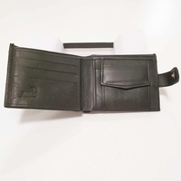 ארנק עור לגבר עם סגירה מלאה