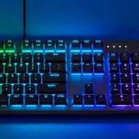 מקלדת גיימינג מכאנית CORSAIR K60 RGB PRO RGB עברית/ אנגלית