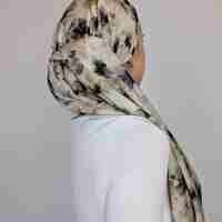 מטפחת לונג פרח - סאטן