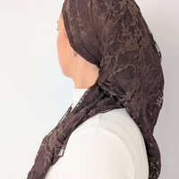 מטפחת מרובעת - תחרה חומה