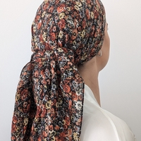 מטפחת מרובעת פרחונית