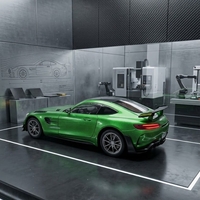 רכב ספורט מתכתי  בהדמיה לרכב אמיתי  | מכונית יוקרה מיניאטורית