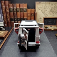 דגם רכב מתכתי לאספנים מכונית צעצוע יוקרתית | בהדמיה לרכב אמיתי