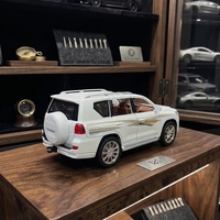 דגם רכב מתכתי בהדמיה לרכב שטח אמיתי | מכונית צעצוע יוקרתית לאספנים