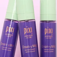 Pixi Dream-y Mist – תרסיס לחות מרגיע ללילה עם יסמין ולבנדר (Overnight Mist) – 80 מ
