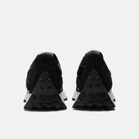 NEW BALANCE -  ניו באלאנס סניקרס בצבע שחור