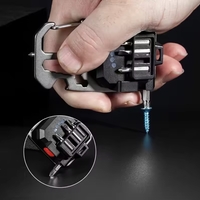 פנס עבודה קומפקטי למחזיק מפתחות – אור חזק במיוחד עם תצוגת סוללה