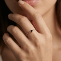 טבעת לוסי לבן