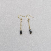 עגילי שרשרת אוניקס