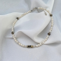 שרשרת פנינים מנומרת