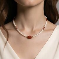 שרשרת פנינים Sanndstone