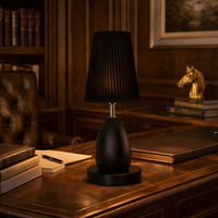 מנורת שולחן שחורה יוקרתית – מנורת לילה