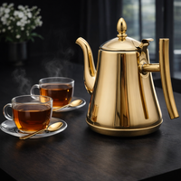 קומקום נירוסטה יוקרתי קומפקטי בגימור מוזהב