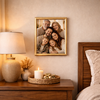 מסגרת תמונה זהב מעוצבת לקיר