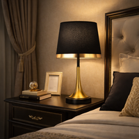 מנורת שולחן יוקרתית שחור־זהב לסלון