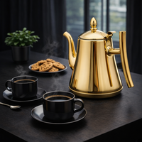 קומקום נירוסטה יוקרתי קומפקטי בגימור מוזהב