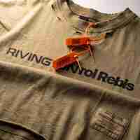 חולצת טי אוברסייז ללא שרוולים לגבר – חאקי