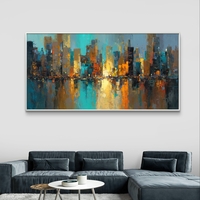 תמונת קנבס אבסטרקטית לרוחב עם קו רקיע עירוני והשתקפות מים בגווני כחול, טורקיז וזהב
