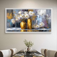 תמונת קנבס Golden Bloom – אגרטלי זהב עם פרחים לבנים על רקע מופשט יוקרתי