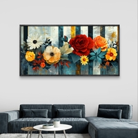 תמונת קנבס לרוחב עם פרחים צבעוניים בגווני אדום, כתום ושמנת על רקע מודרני בגווני כחול וזהב.