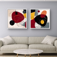 זוג תמונות קנבס מרובעות בסגנון אבסטרקט מודרני בגווני אדום, שחור וצהוב – תכשיט לבית
