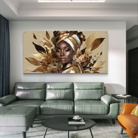 תמונת זכוכית לרוחב עם דיוקן נשי בגווני זהב ועיצוב יוקרתי