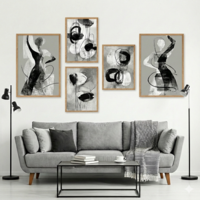 סט קנבס של חמש תמונות אבסטרקטיות בשחור ולבן עם קווים ודמויות בסגנון מודרני
