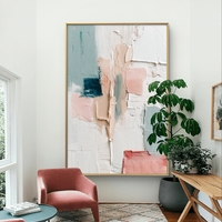 תמונת קנבס אבסטרקטית בגווני פודרה ותכלת עם מרקם עדין ועיצוב מודרני