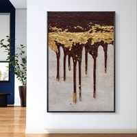 תמונת קנבס מופשטת בגווני זהב ויין כהה עם אפקט טיפות בהדפסה חלקה ללא תבליט – תכשיט לבית