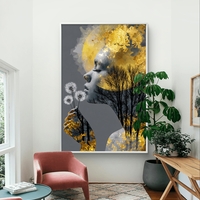 תמונת קנבס אומנותית של אישה עם נגיעות זהב, עצים ופרח, בעיצוב רגשי ומודרני