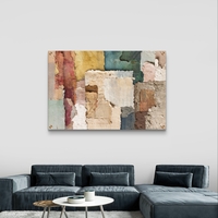 תמונת זכוכית אבסטרקטית עם שכבות וטקסטורות בגווני אדמה, חול ותכלת בעיצוב מודרני ורגוע