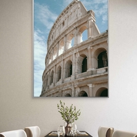 תמונת קנבס עוצמת הרומא – הקולוסיאום ברומא בצילום אדריכלי יוקרתי, מתוך קולקציית NEXTGEN BY BAR של תכשיט לבית, בהדפסה חלקה ואיכותית במיוחד.