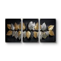 תמונת זכוכית שלשה עם עלים מוזהבים וכסופים על רקע שחור – תכשיט לבית