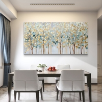 תמונת זכוכית לרוחב עם שדרת עצים בגווני תכלת וזהב בעיצוב יוקרתי ורגוע