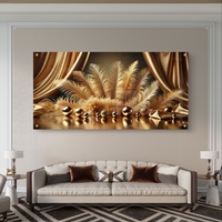 קטיפה מוזהבת – תמונת זכוכית יוקרתית עם נוצות זהב ווילונות דרמטיים | PN2503